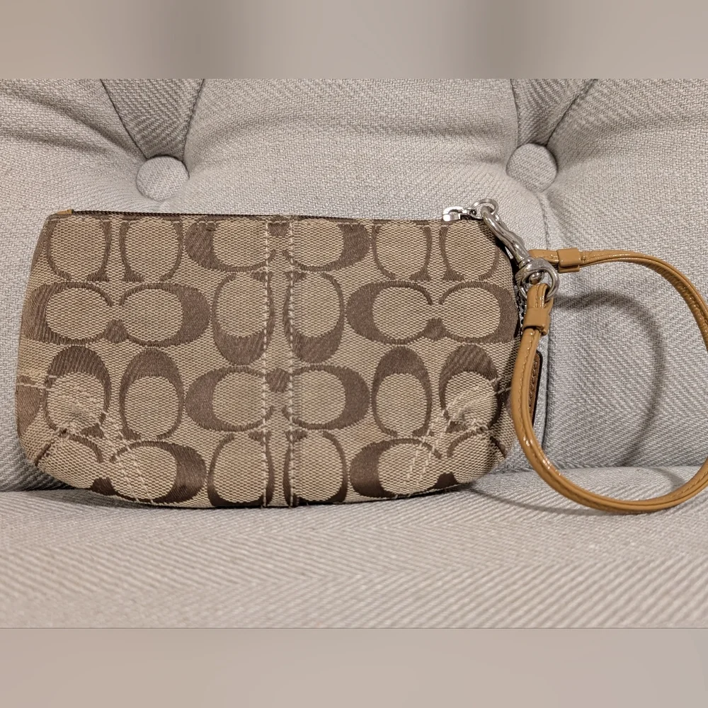 Coach Buckle Wristlet - Picture 2 of 6